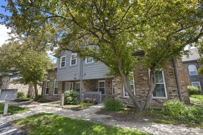 /international/us/35-foxcroft-road-naperville-il-110108355775/