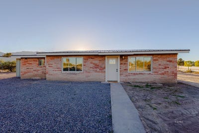 /international/us/4534-s-20th-ave-safford-az-110120584490/