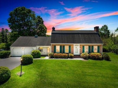 /international/us/695-wren-drive-pulaski-va-110107778484/