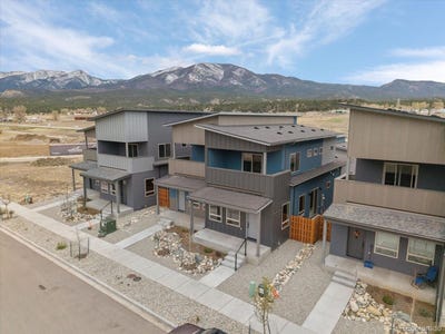 /international/us/126-southside-loop-salida-co-110099083640/