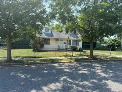 /international/us/14-concord-avenue-bethpage-ny-110109183121/
