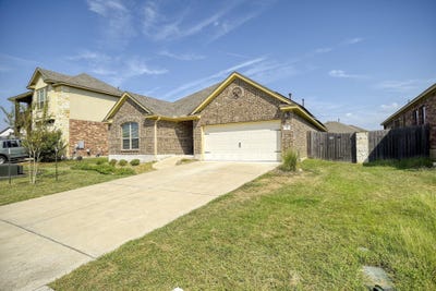 /international/us/118-millsaps-ct-bastrop-tx-110110327097/