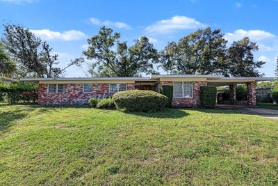 /international/us/211-druid-hills-road-temple-terrace-fl-110120135332/