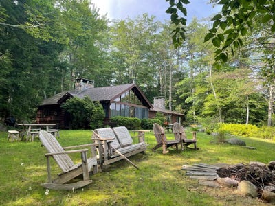 /international/us/100-singing-eagle-road-moultonborough-nh-110085433968/
