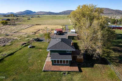 /international/us/8270-hill-road-klamath-falls-or-110108546960/?lang=id