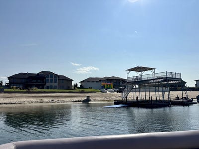 /international/us/1701-miles-drive-norfolk-ne-110108218491/