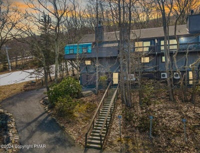 /international/us/150-cross-country-lane-tannersville-pa-110090867670/