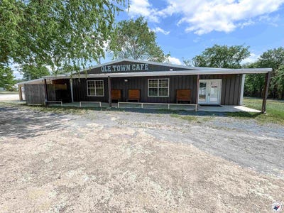 /international/us/114-s-central-avenue-marietta-tx-110098907997/