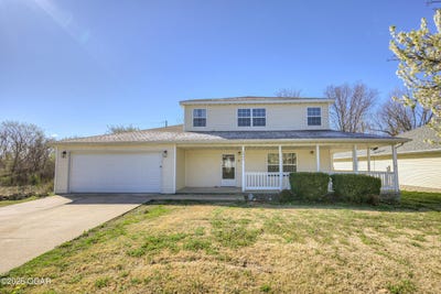 /international/us/1935-meadows-drive-neosho-mo-110106946069/