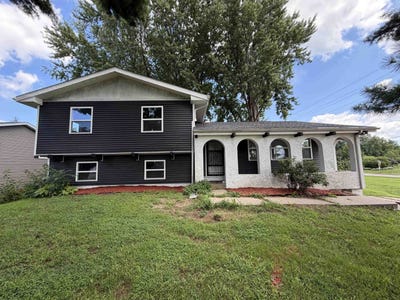 /international/us/515-e-angus-court-maquoketa-ia-110119592486/