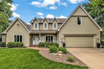 /international/us/22810-sw-hampton-court-blue-springs-mo-110100220322/