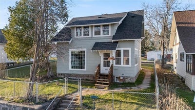 /international/us/604-3rd-street-nw-chisholm-mn-110107783417/
