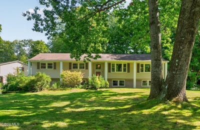 /international/us/9-meadow-valley-drive-clifton-park-ny-110110212550/