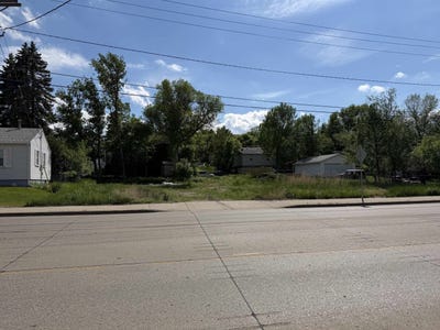 /international/us/1208-valley-street-minot-nd-110108617940/