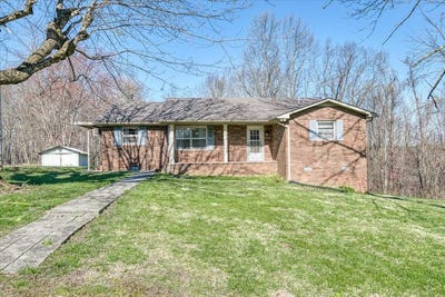 /international/us/615-lemont-and-yates-mountain-rd-spencer-tn-110098303557/