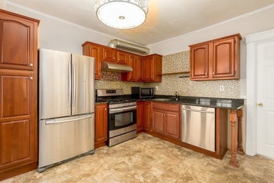 /international/us/53-orchard-st-lowell-ma-110108075945/