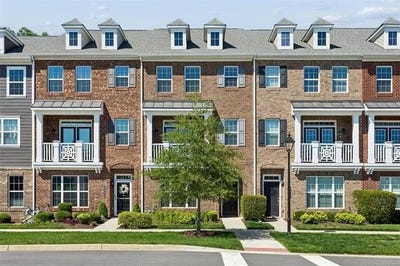 /international/us/4951-settlers-market-boulevard-williamsburg-va-110108579878/