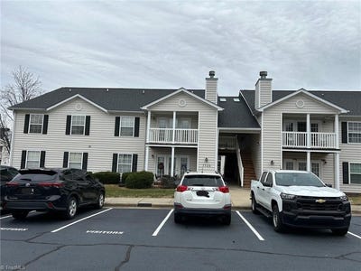 /international/us/7135-friendly-avenue-w-greensboro-nc-110104488398/