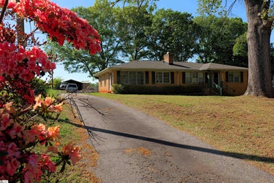 /international/us/303-inman-road-lyman-sc-110107407137/
