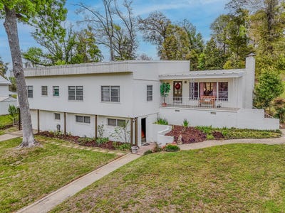 /international/us/2962-dogwood-street-marianna-fl-110106840879/