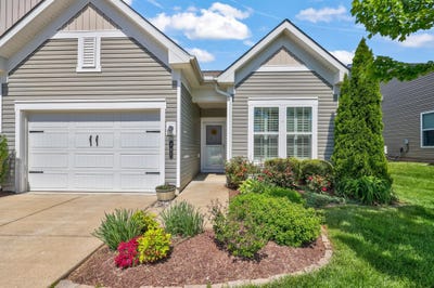 /international/us/201-long-point-drive-fredericksburg-va-110107689679/