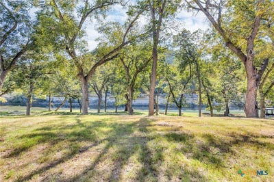 /international/us/540-river-run-new-braunfels-tx-110101887163/