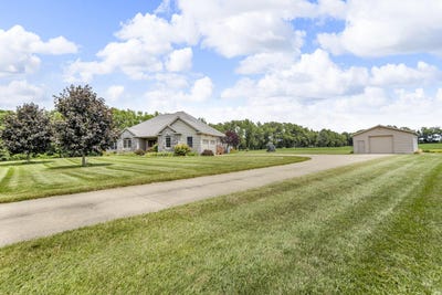 /international/us/14142-elm-row-road-albion-mi-110101020081/