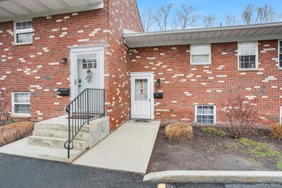 /international/us/16-alpine-drive-wappingers-falls-ny-110106704764/