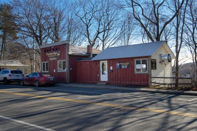 /international/us/82-western-avenue-brattleboro-vt-110073856524/
