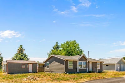 /international/us/101-s-2nd-street-roberts-mt-110108850789/