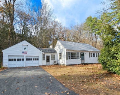 /international/us/1555-w-river-road-dummerston-vt-110103473350/