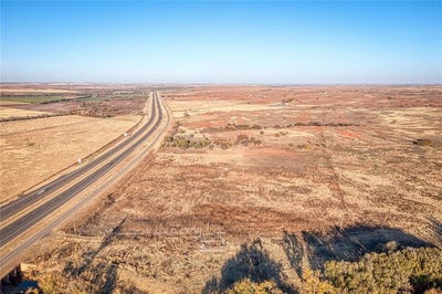 /international/us/44-legal-highway-canute-ok-110103628337/