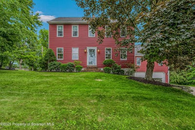 /international/us/826-fairview-road-south-abington-twp-pa-110100592011/