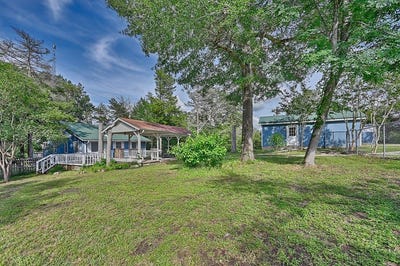 /international/us/9481-lake-forest-circle-brenham-tx-110108265751/