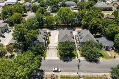 /international/us/2101-s-7th-street-waco-tx-110109473909/