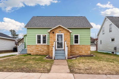 /international/us/414-peninsula-street-negaunee-mi-110107765078/