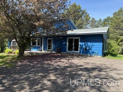 /international/us/1435-odanah-road-hurley-wi-110108500363/