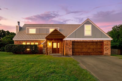 /international/us/404-brookview-drive-decatur-tx-110108000028/
