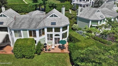 /international/us/19-hawthorne-rd-stockbridge-ma-110101366479/?lang=en