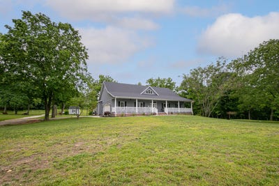 /international/us/1422-e-370th-road-bolivar-mo-110108282987/