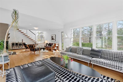 /international/us/54-gardiner-drive-amagansett-ny-110105259254/