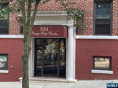 /international/us/331-79th-street-north-bergen-nj-110108573673/