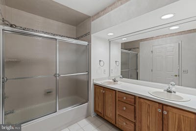 /international/us/20-samantha-drive-monroe-township-nj-110101219320/