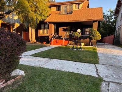/international/us/123-moss-street-highland-park-mi-110119497842/