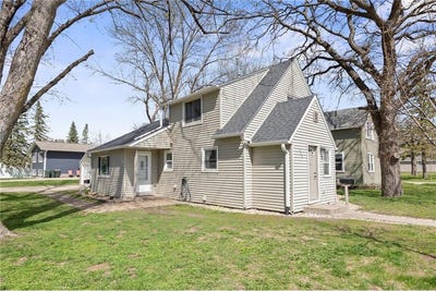 /international/us/437-linden-avenue-sw-hutchinson-mn-110107635960/