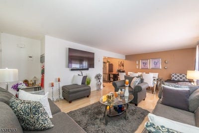 /international/us/2-colonial-dr-little-falls-twp-nj-110101193138/