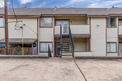 /international/us/908-pearl-nacogdoches-tx-110107959006/