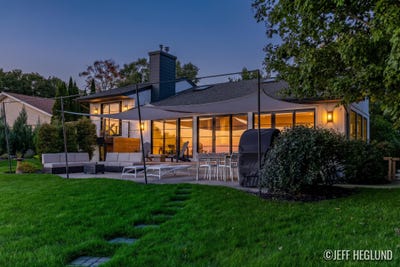 /international/us/4363-lakes-edge-drive-holland-mi-110120527528/