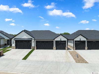/international/us/9127-hillcrest-trail-lincoln-ne-110108387408/