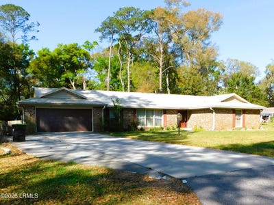 /international/us/103-stuart-town-road-beaufort-sc-110106623808/